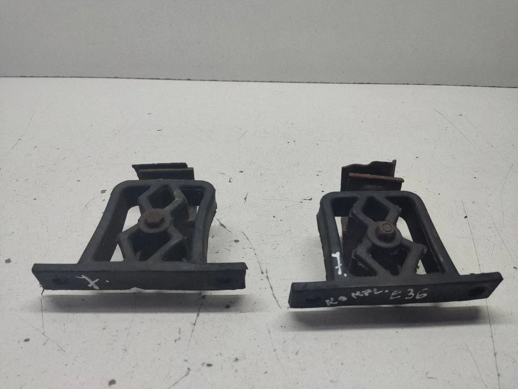 Muffler mount bracket/holder