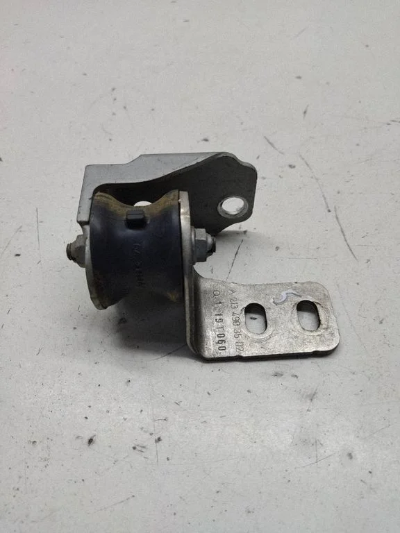 Muffler mount bracket/holder A2134903502