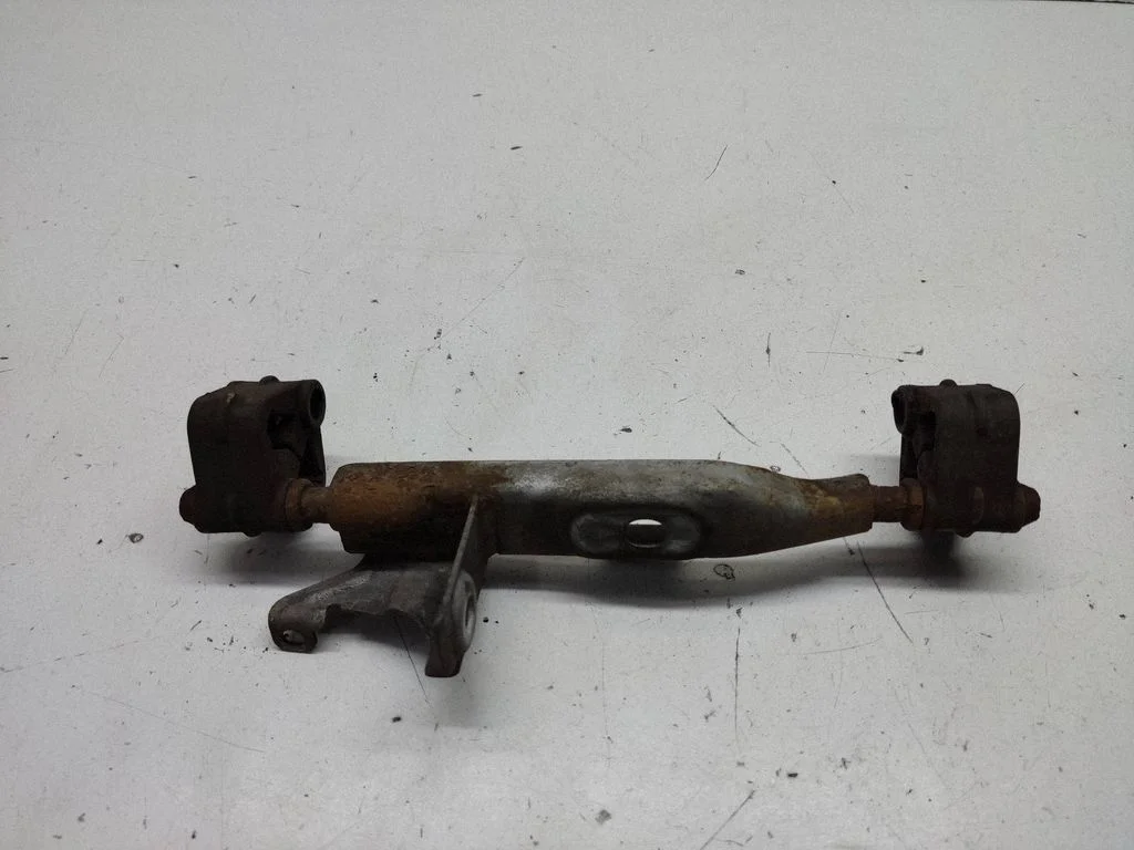 Muffler mount bracket/holder A2314920044