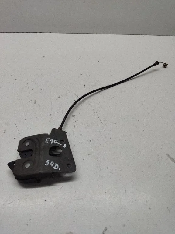 Seat back rest lock catch – BMW 3 Series E90 E91 (2005-2012)