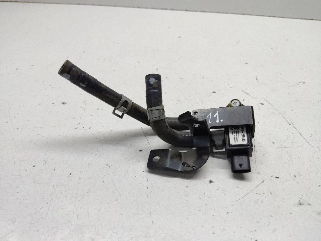 Exhaust gas pressure sensor 393602M415
