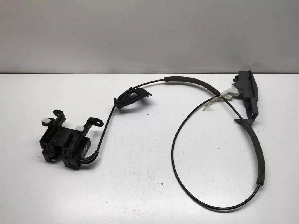 Seat back rest lock catch – Volvo S80 (2004-2006)