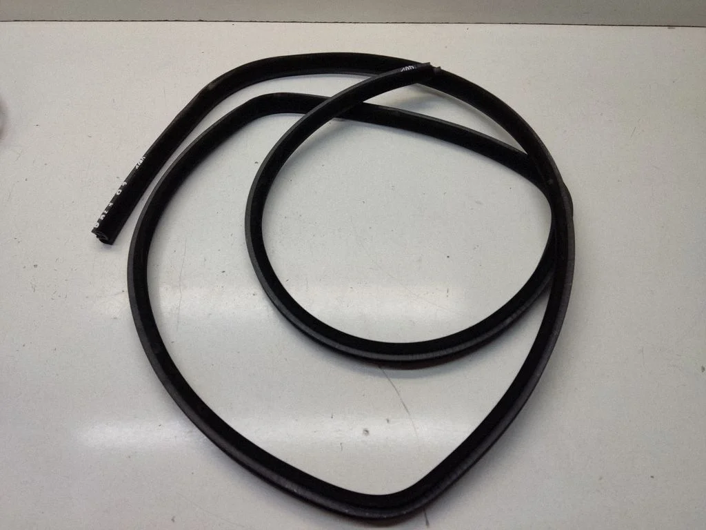 Rubber seal rear door 386294