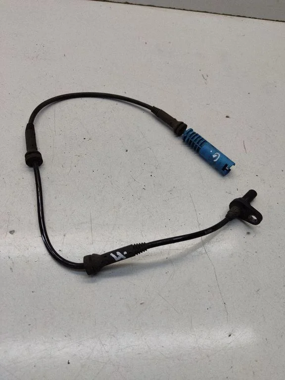 Czujnik ABS tylny – BMW Seria 5 E60 E61 (2004-2010)