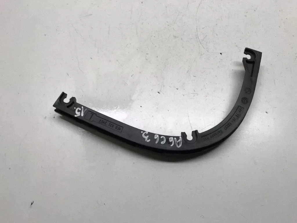 Esiukse tihend (ukse pool) – Audi A6 Allroad C6 (2006-2011)