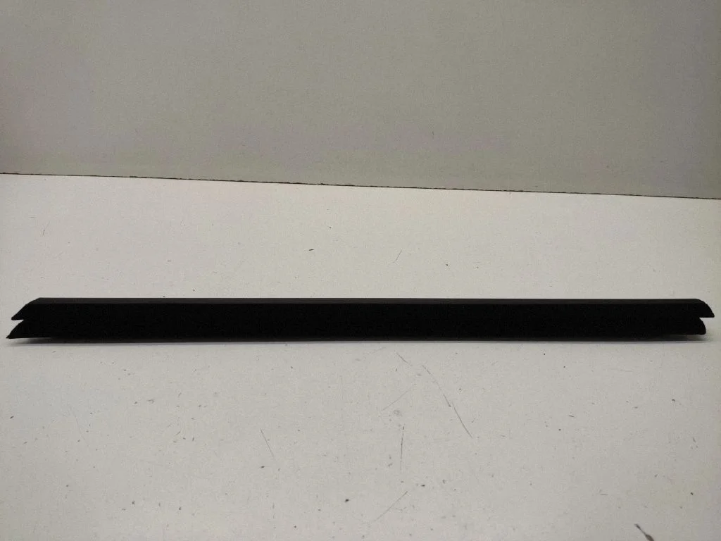 Uszczelka szyby drzwi przednich – BMW Seria 3 G20 G21 (2019-)