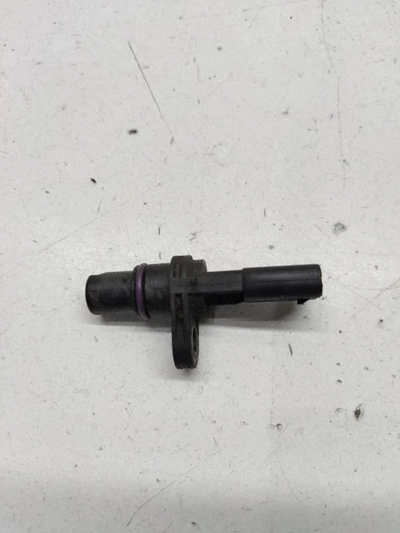 Camshaft position sensor 04L907601