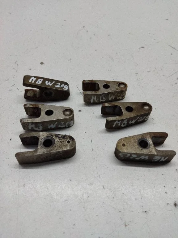 Fuel Injector clamp holder