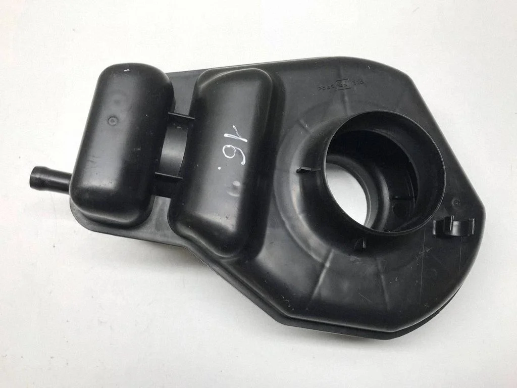 Intake resonator 9Y504