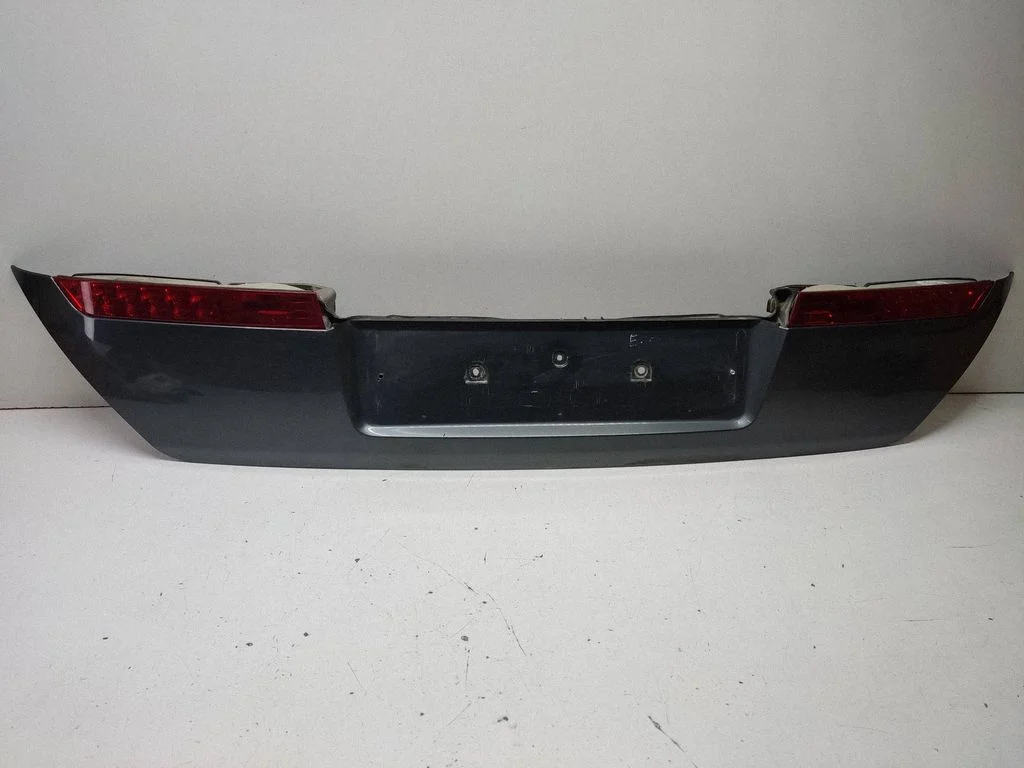 Tailgate trim – BMW 7 Series E65 E66 (2001-2008)