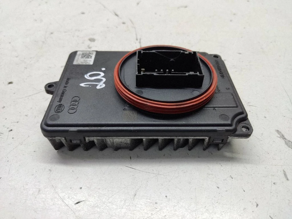 Headlight ballast module Xenon – Audi A7 S7 4K8 (2018-)