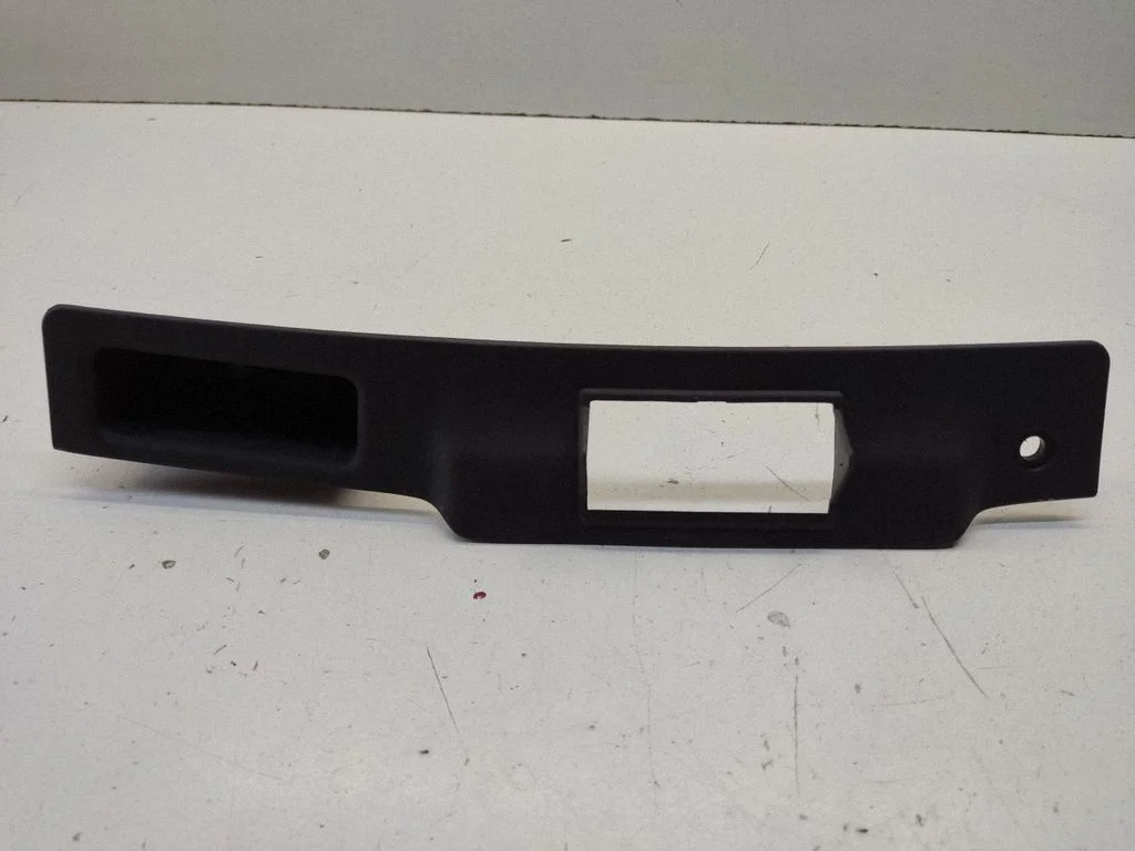 Tailgate trunk handle 13119336