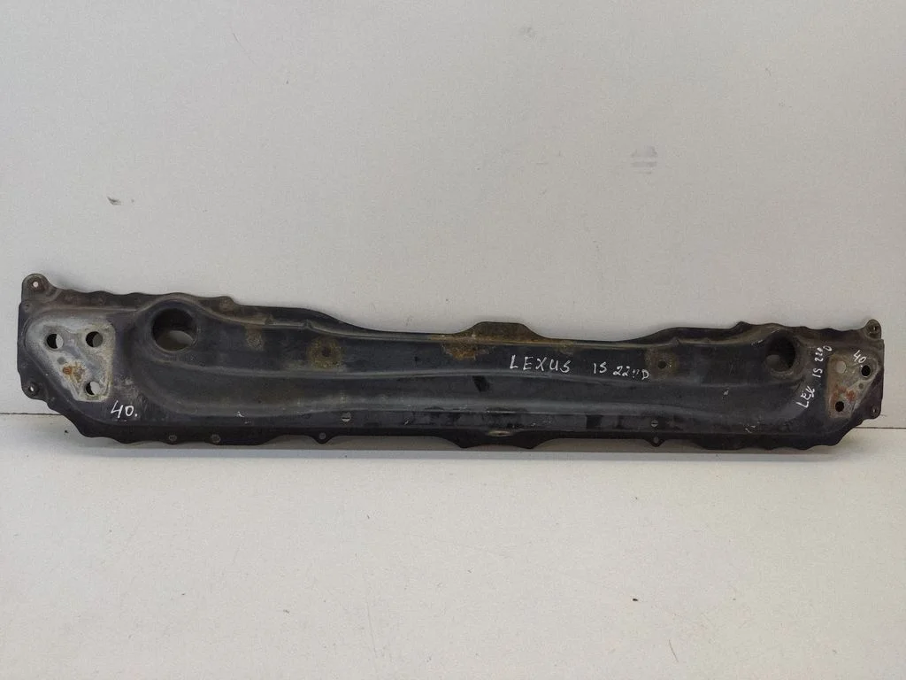 Bottom radiator support slam panel – Lexus IS 220D-250-350 (2006-2013)
