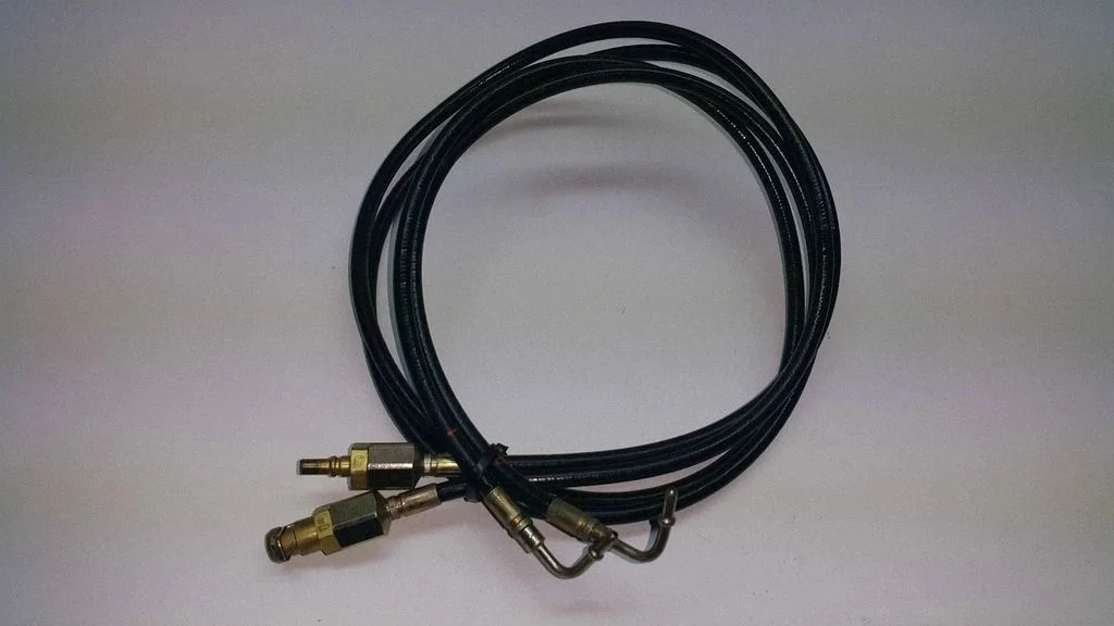 Convertible roof line/pipe/hose