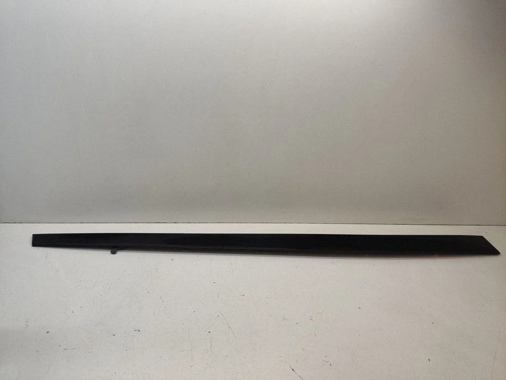Katuse liist „molding" 816752T001