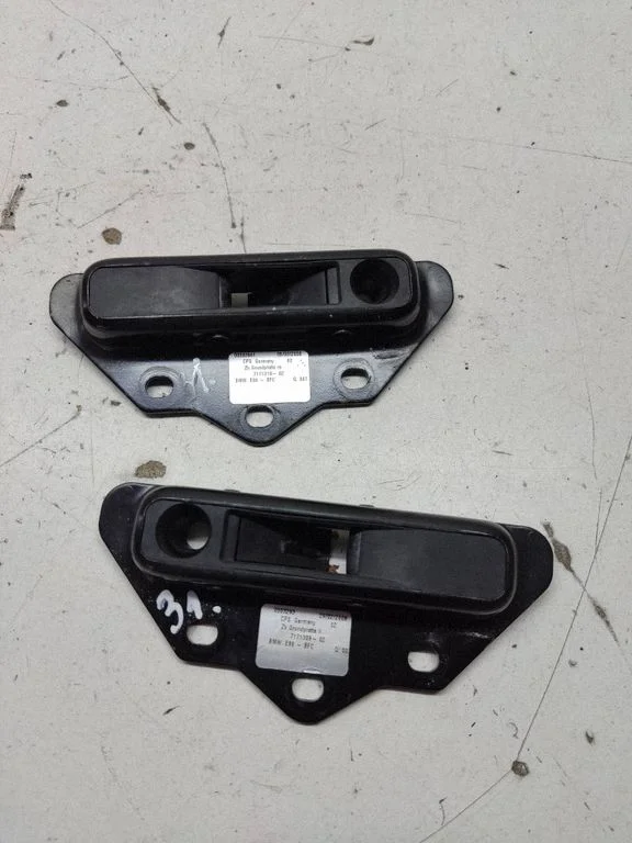 Katuse lukk – BMW 1-seeria E82 E88 (2007-2014)