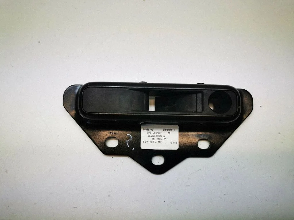 Katuse lukk – BMW 1-seeria E82 E88 (2007-2014)