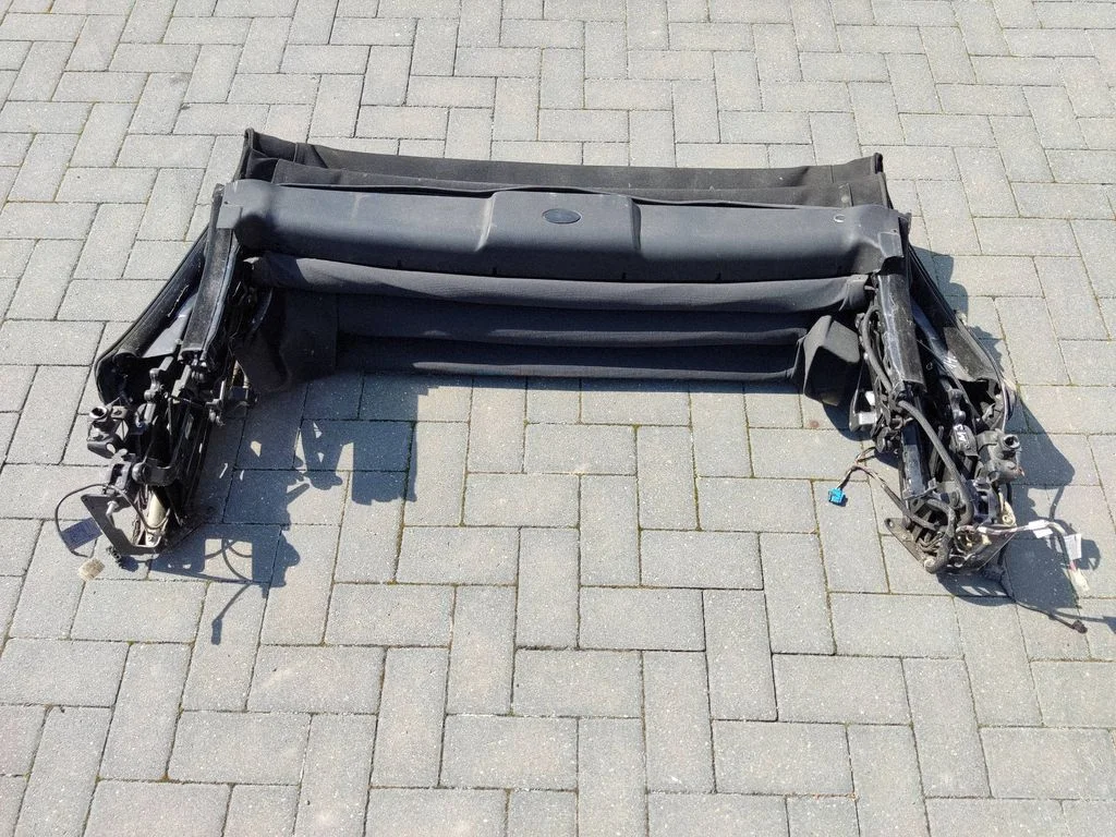 Convertible roof set