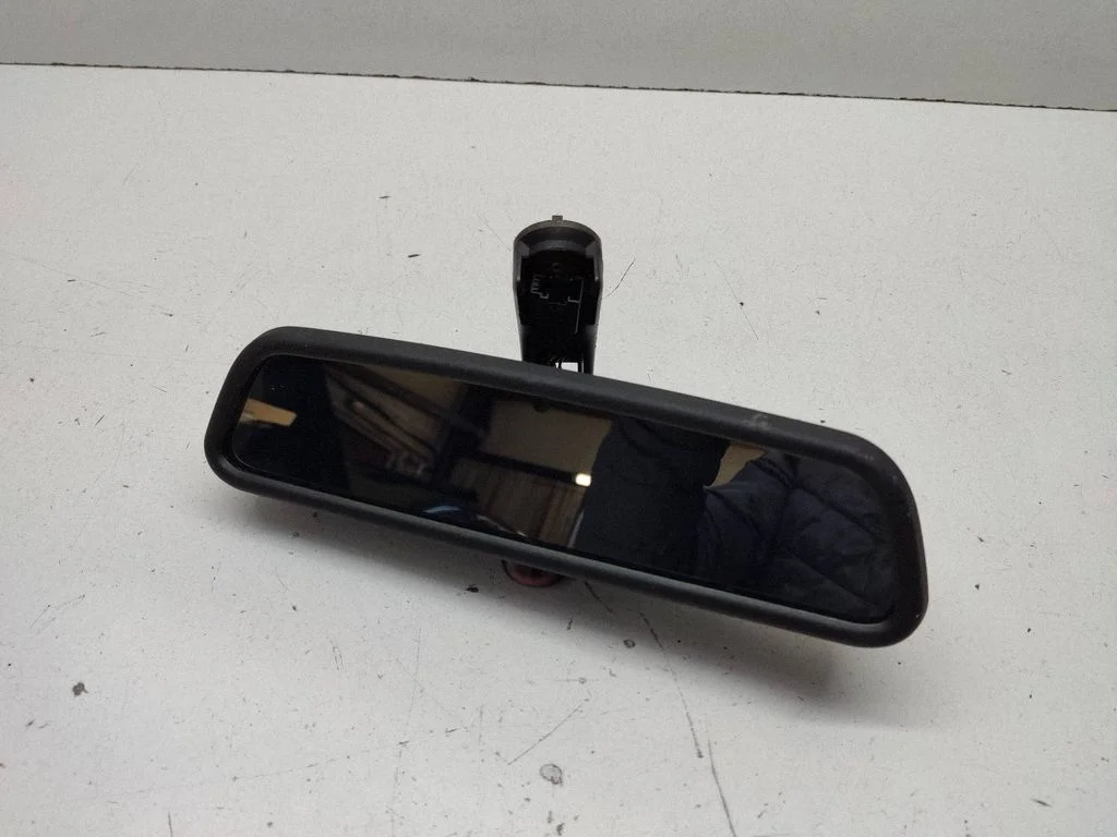 Rear view mirror (interior) 8236774
