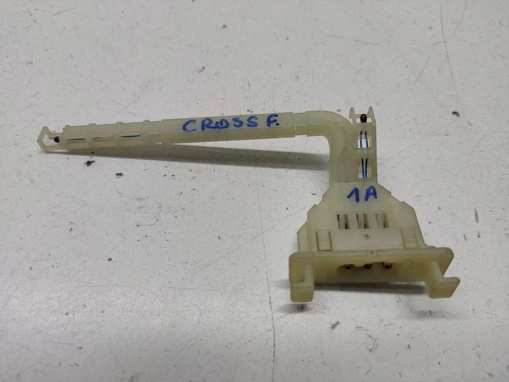 Interior temperature sensor 2108300472