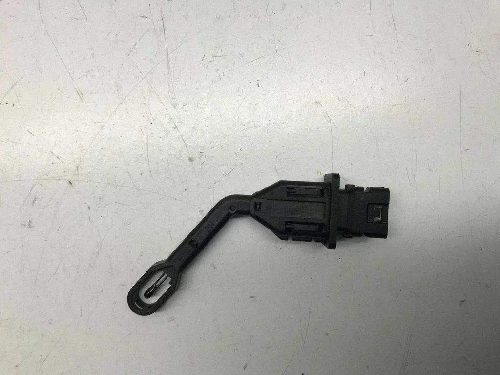 Interior temperature sensor 100553753