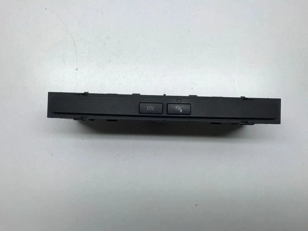 Parking (PDC) sensor switch – BMW 5 Series E60 E61 (2004-2010)