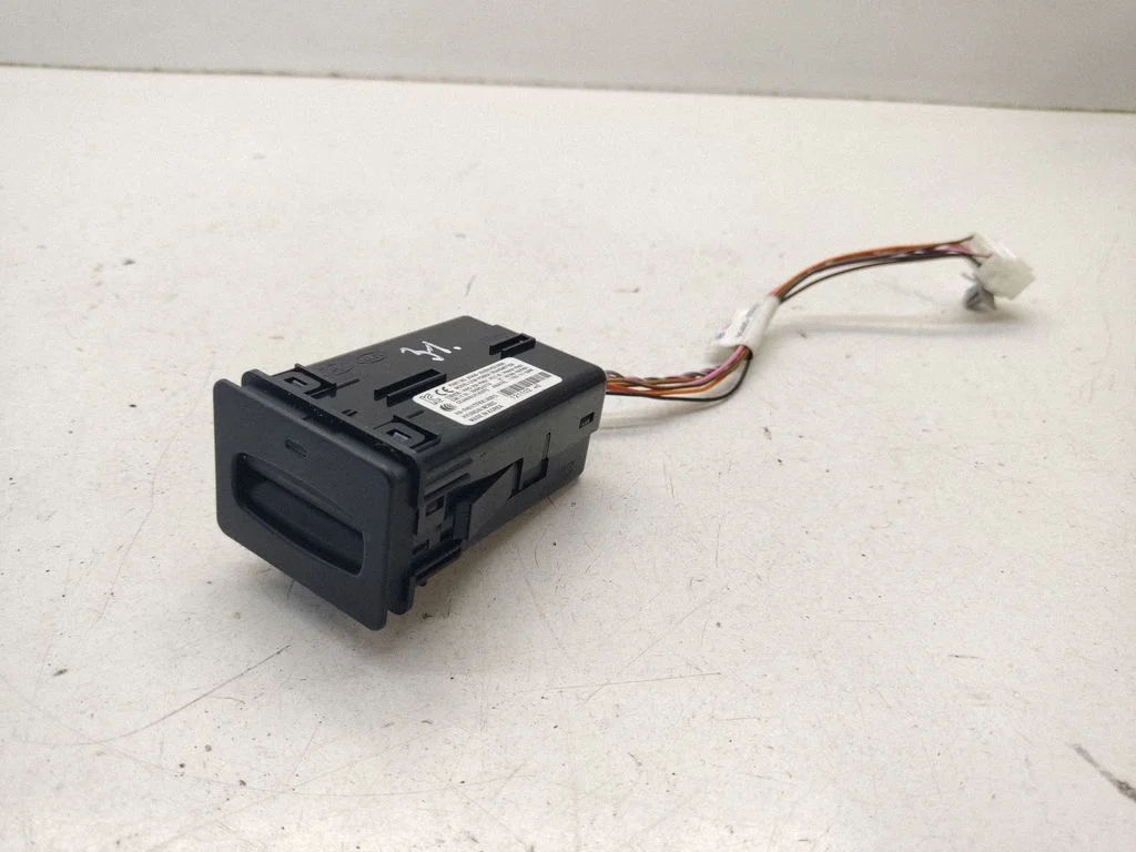 Ignition key card reader