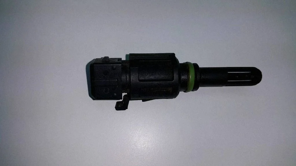 Intake air temperature sensor – BMW 5 Series E39 (1996-2003)