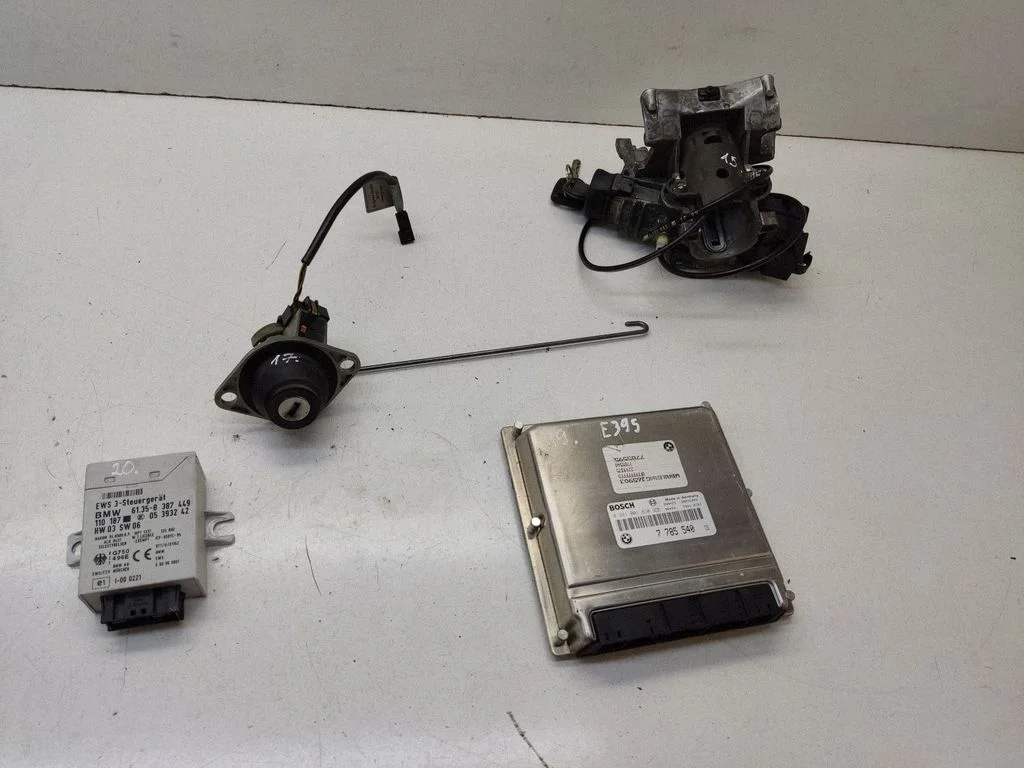 Käivituskomplekt (ECU ja lukukomplekt) – BMW 5-seeria E39 (1996-2003)