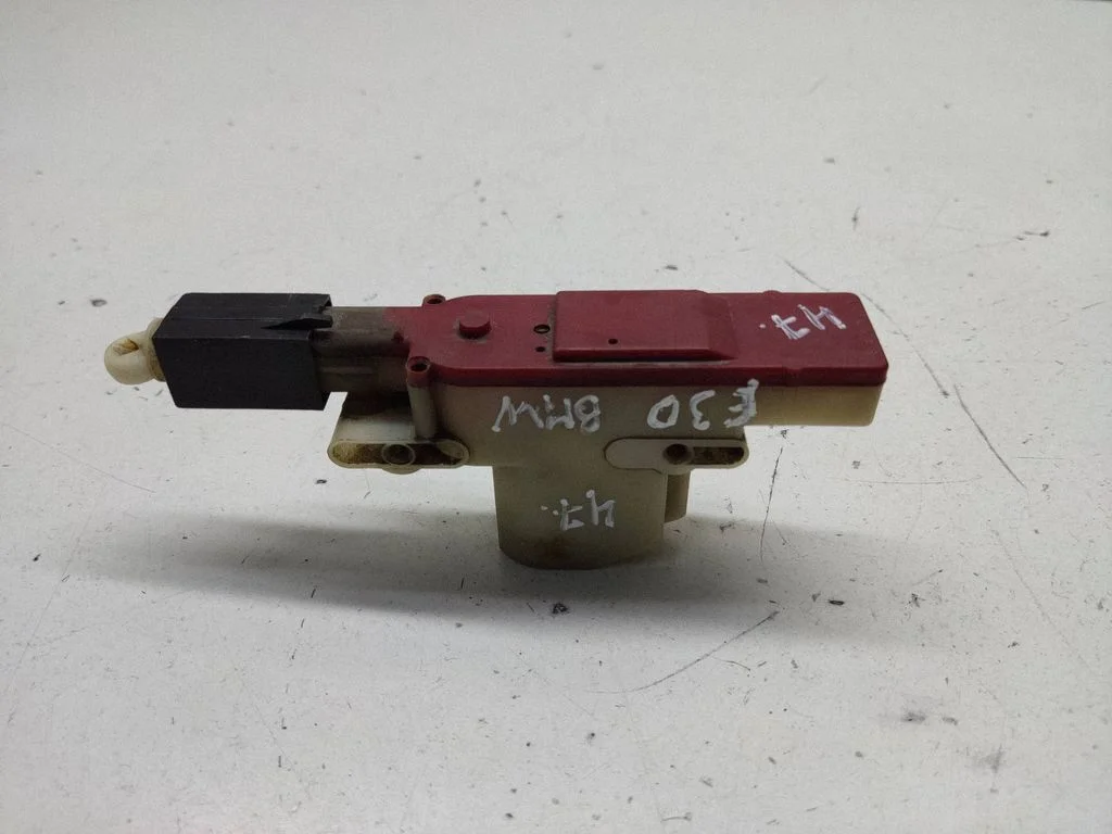 Central locking motor – BMW 3 Series E30 (1983-1994)
