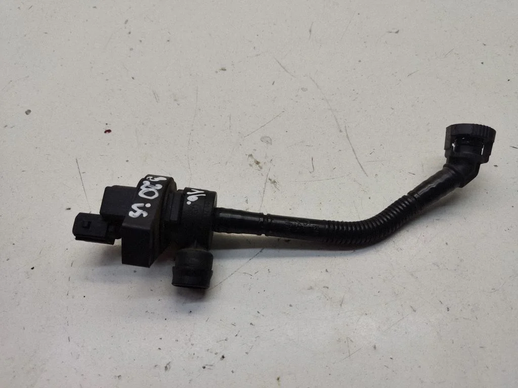 Fuel tank valve – BMW 3 Series E90 E91 (2005-2012)