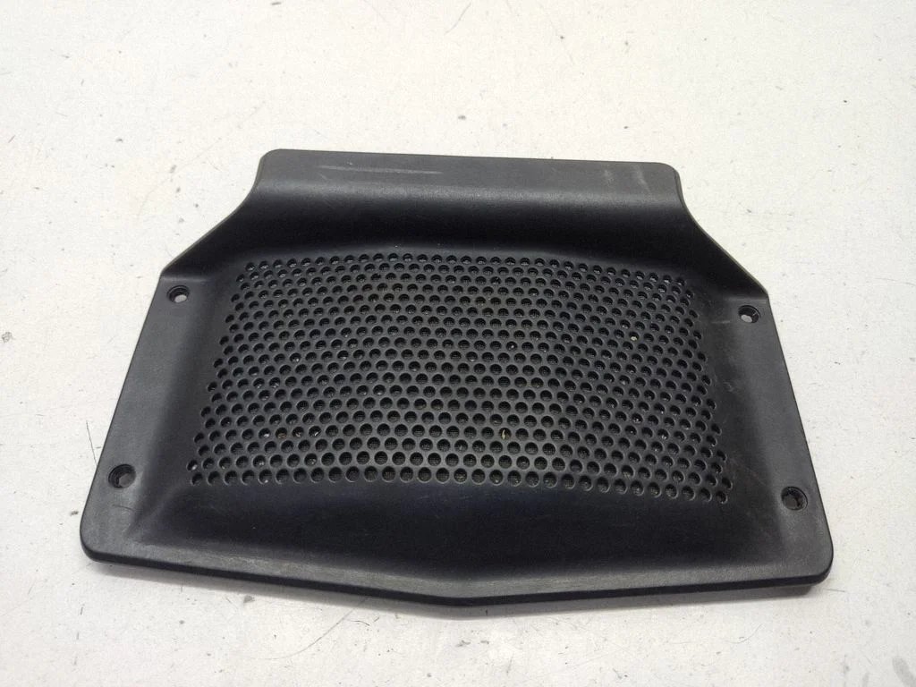 Subwoofer grill/trim – BMW X3 E83 (2003-2010)