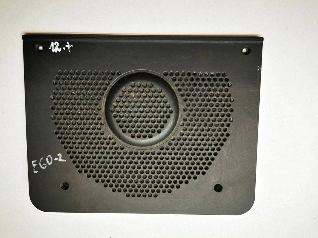 Subwoofer grill/trim – BMW 5 Series E60 E61 (2004-2010)