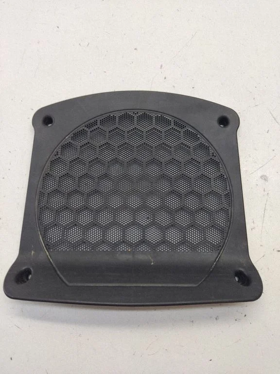 Subwoofer grill/trim – BMW 3 Series G20 G21 (2019-)