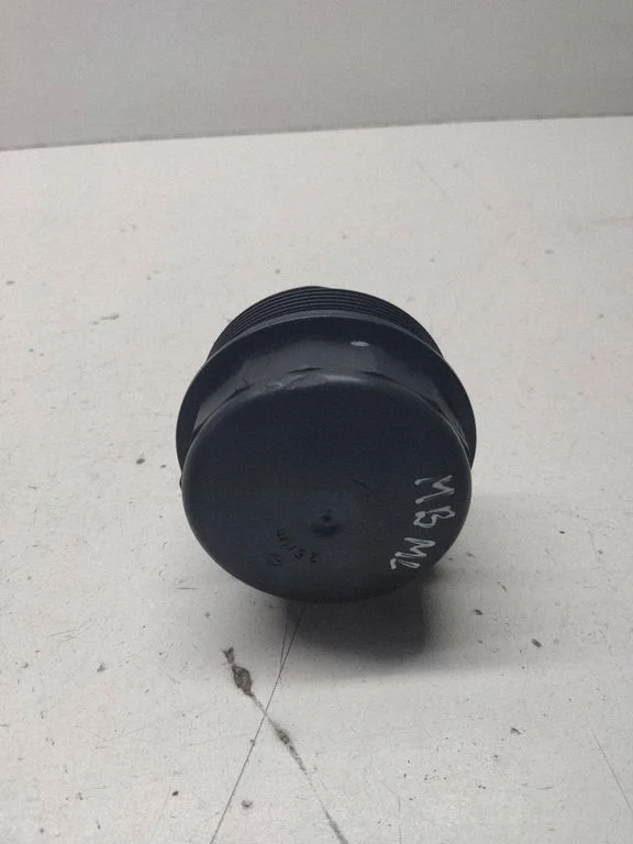 Oil filter cover – Mercedes-Benz ML-Class W164 (2005-2011)