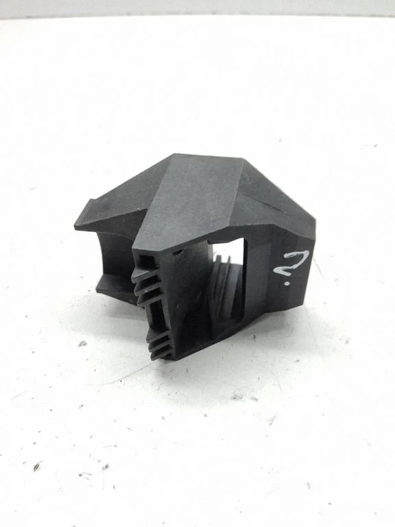 Radiator mount bracket 1436264