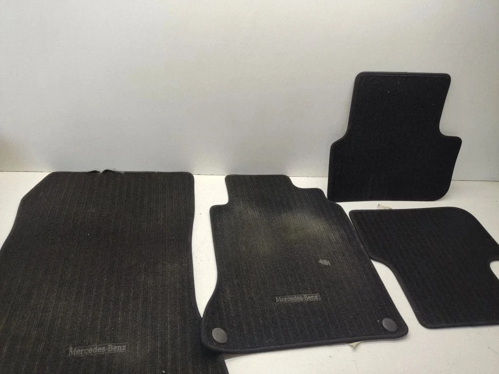 Car floor mat set A1766803900