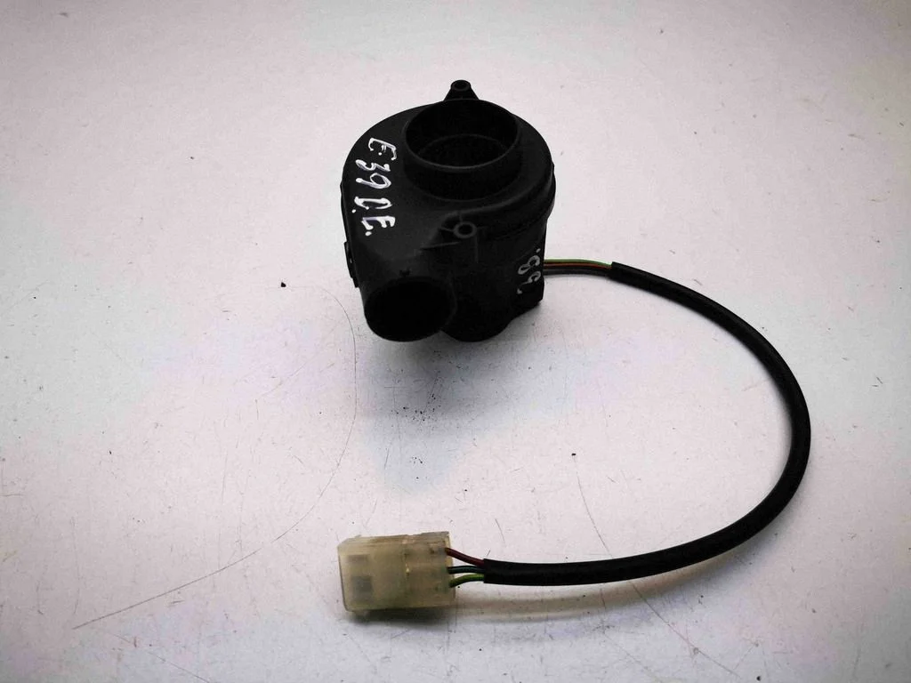 Engine control unit/module fan – BMW 5 Series E39 (1996-2003)