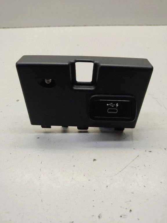 USB socket connector – BMW 3 Series G20 G21 (2019-)