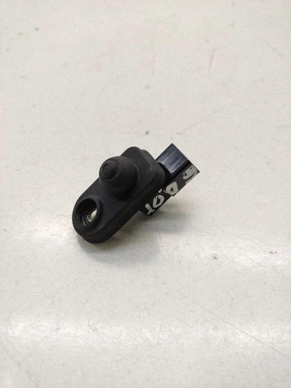 Rear door sensor – Mitsubishi Outlander (2007-2012)