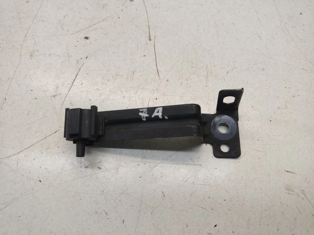Outside/exterior temperature sensor – Mitsubishi Outlander (2007-2012)