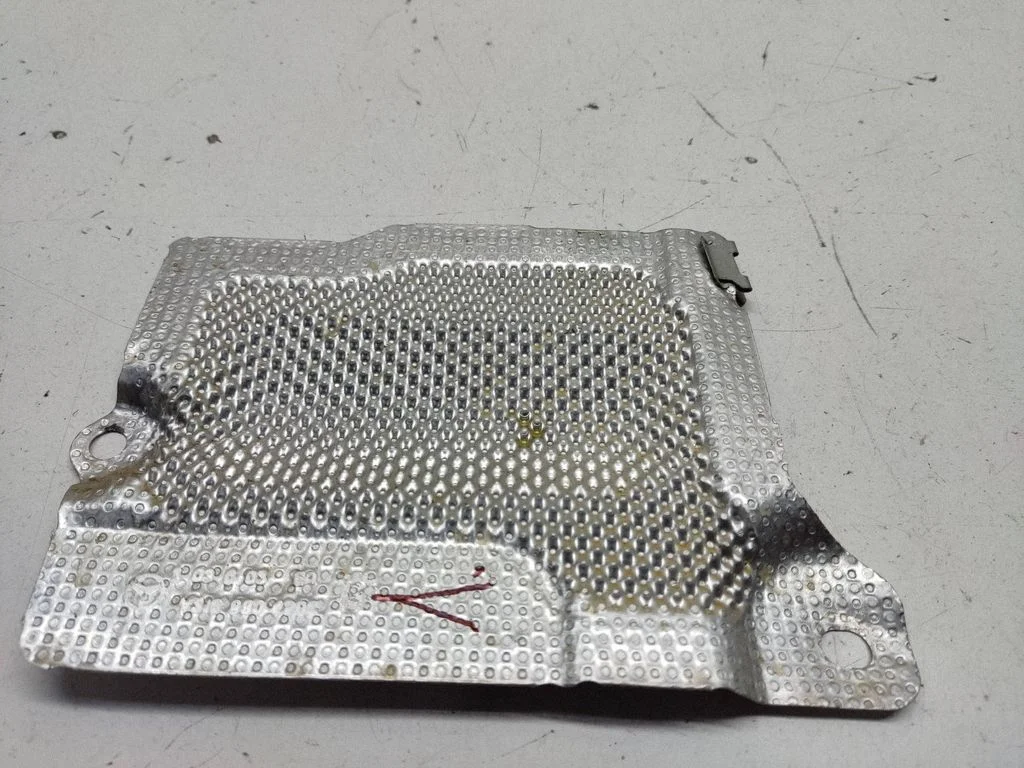 Heat shield in engine bay – Mercedes-Benz E-Class W213 (2016-)