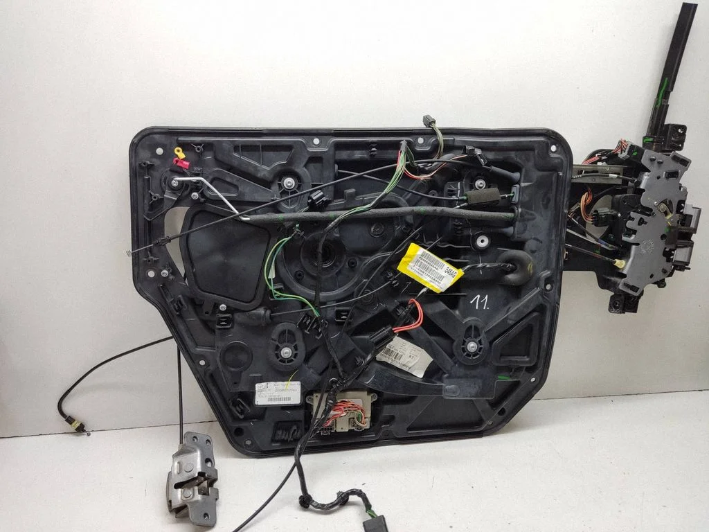Sliding door electric window regulator – Chrysler Grand Voyager V (2007-2015)