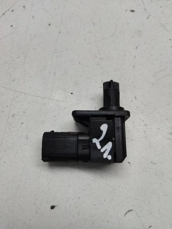Bonnet alarm switch sensor – BMW 5 Series E39 (1996-2003)