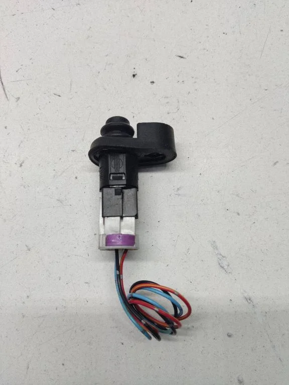 Bonnet alarm switch sensor