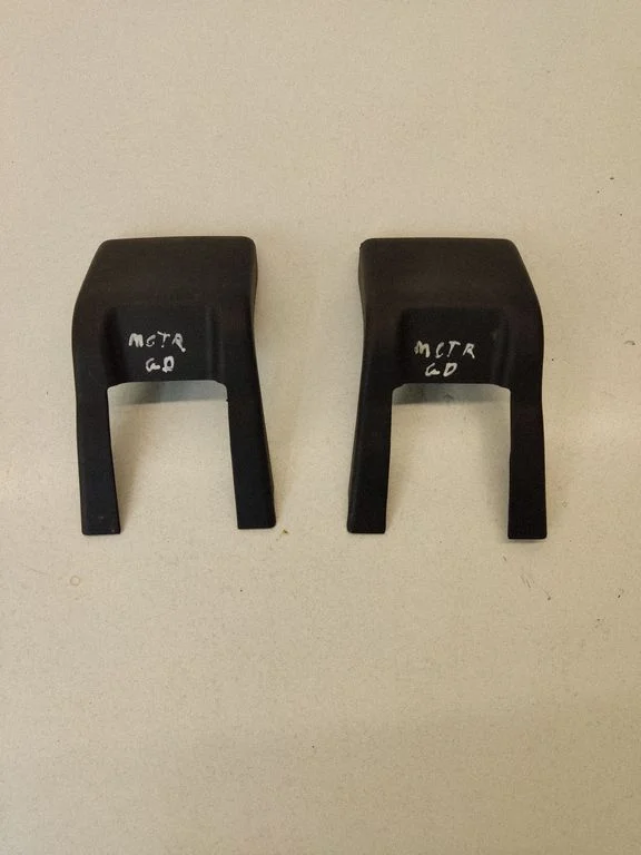 Rear seat rail trim cover – Mini Cooper Countryman R60 (2011-2016)