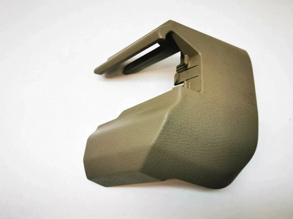 Rear seat rail trim cover – Volvo XC90 (2003-2006)