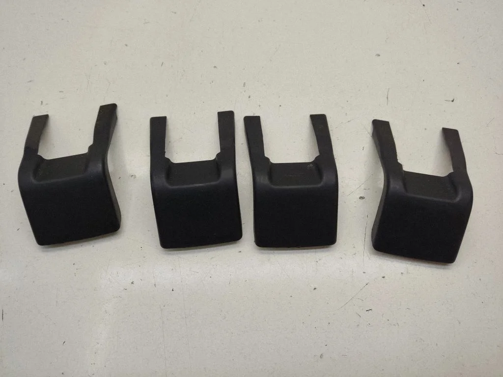 Rear seat rail trim cover – Mini Cooper Countryman R60 (2011-2016)