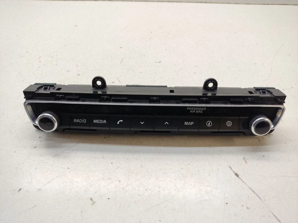 Head unit multimedia control 96540A8850