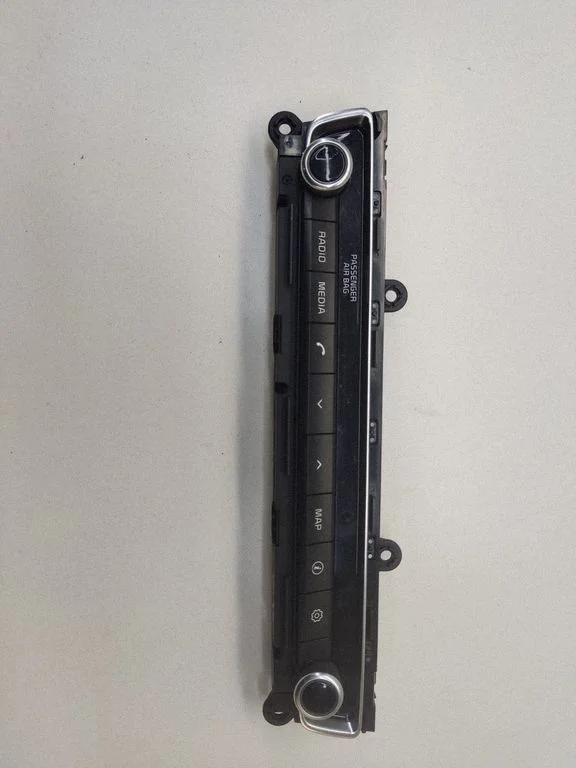Head unit multimedia control 96540A8750